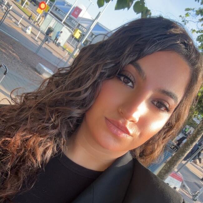 Babysitter in Neder-Over-Heembeek: Parisa