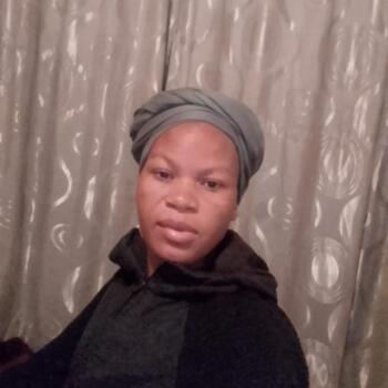 Babysitter Pretoria: Esther
