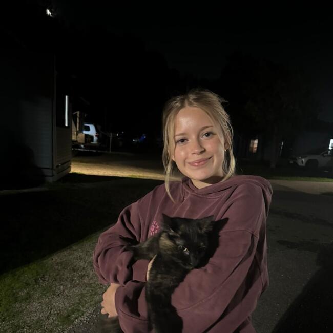 Babysitter in Adelaide: Minnie