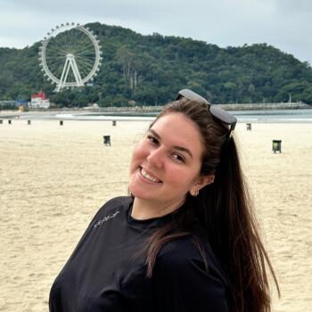 Babysitter Goiânia: Emilly