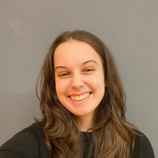 Babysitter in Rochester: Lucy