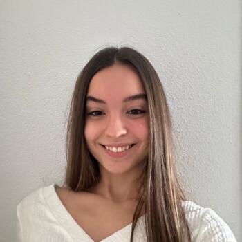 Canguro en Boadilla del Monte: Laura