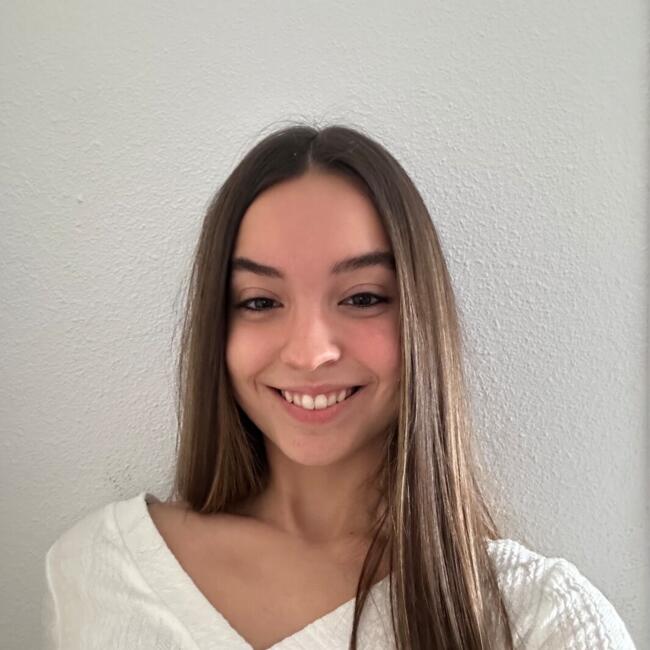 Canguro en Boadilla del Monte: Laura