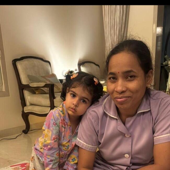 Babysitter in Jalgaon: Gita