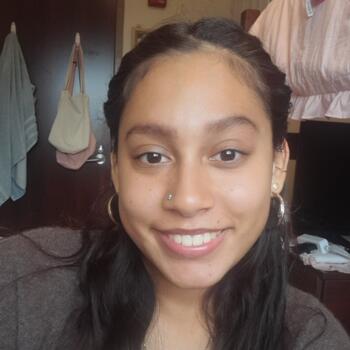 Babysitter in Greenacres City: Isabel