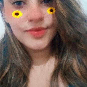 Babysitter in Praia Grande: Sara