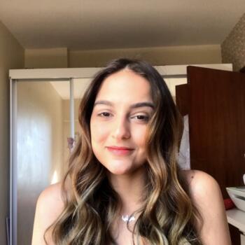 Babá em Londrina: Julia