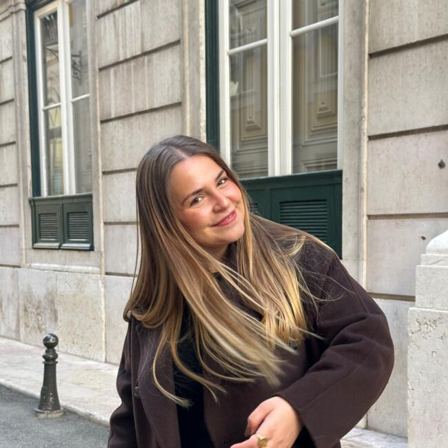 Babysitter em Sintra: Carolina