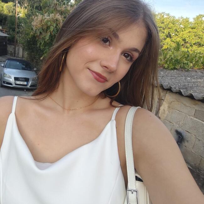 Babysitter in Asvestochórion: Ευθυμία