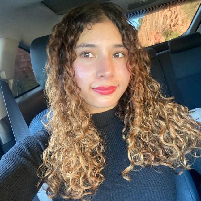 Babysitter in Tijuana: Ariana