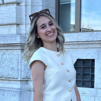 Babysitter in Neuchâtel: Sheila