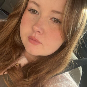 Baby-sitter Voimhaut: Ophélie