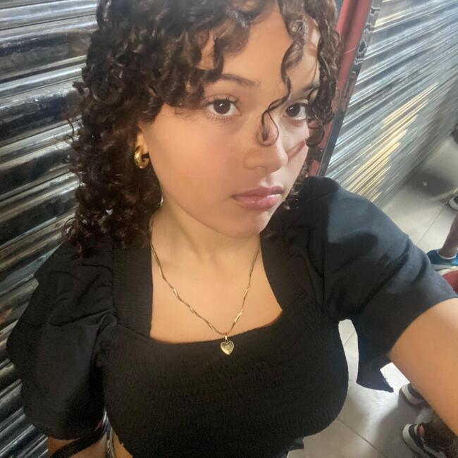 Niñera en La Mitra: Darysneth