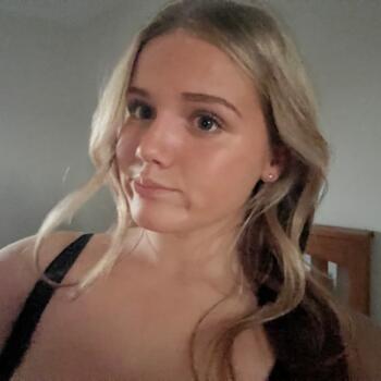 Babysitter in Christchurch: Rubi