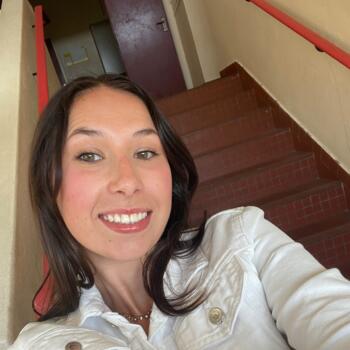 Babysitter in Poitiers: Angèle