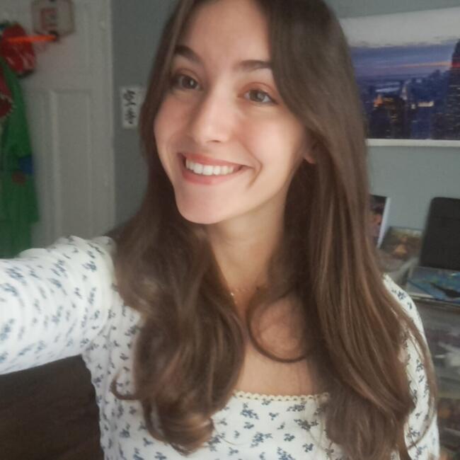 Babysitter in Bayonne: Amandine