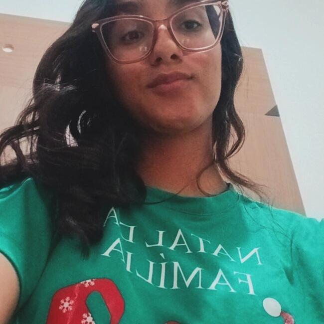 Babysitter in Uberaba: Kammilly