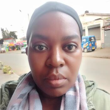Babysitter Nairobi: Maureen