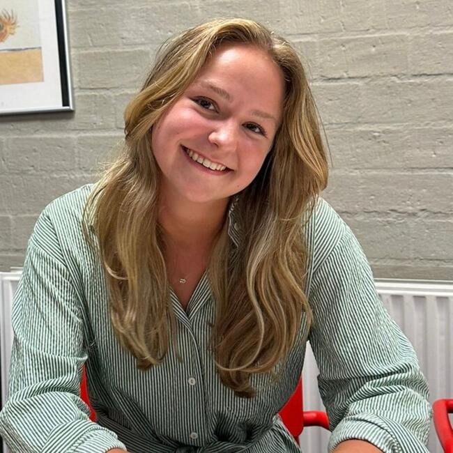 Oppas in Krommenie: Fien