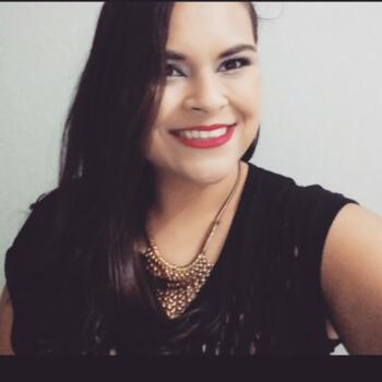 Babá em Piracicaba: Débora Thais