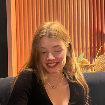 Babysitter in Saint-Jacques-de-la-Lande: Laura