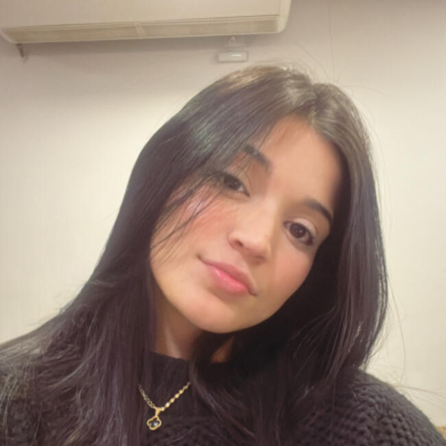 Babysitter in Juiz de Fora: Julia