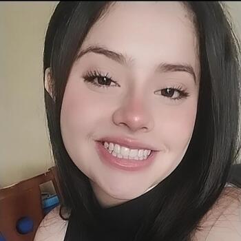 Babysitter in Heredia: Ashley