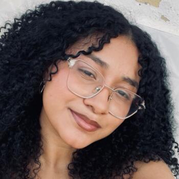 Babysitter Belém: Aline