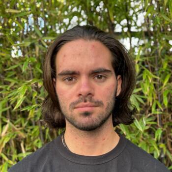 Babysitter in Paris: Alexandre