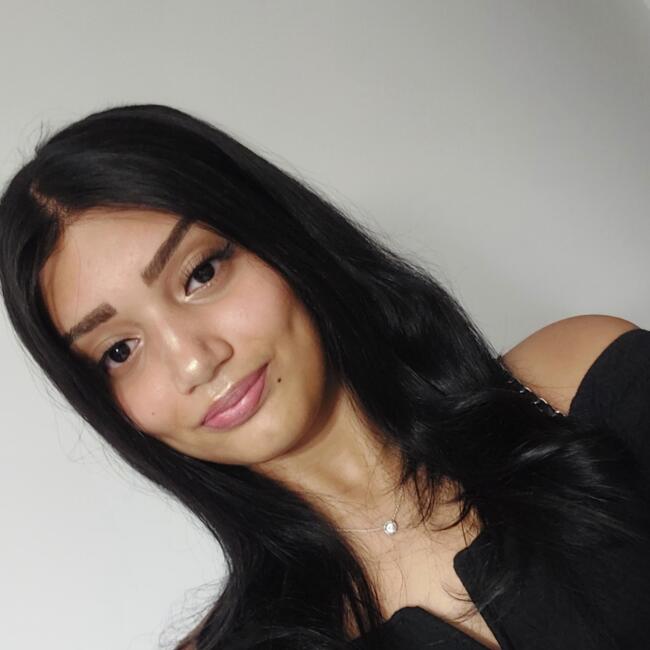 Babysitter in Ramada: Larissa