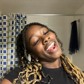 Baby-sitter in Châteauguay: Joyce