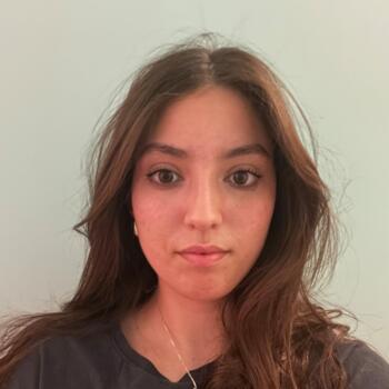 Babysitter in Cormeilles-en-Parisis: Alya