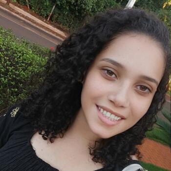 Babysitter in Maringá: Mileni