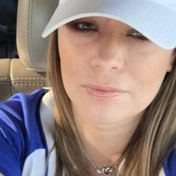 Babysitting job in San Antonio: babysitting job Debbie