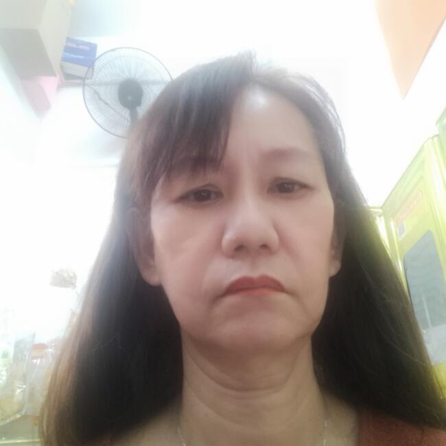 Babysitter in Singapore Island: L H