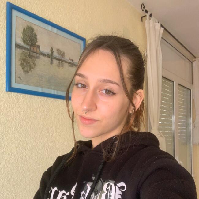 Babysitter in Vallirana: Lucía