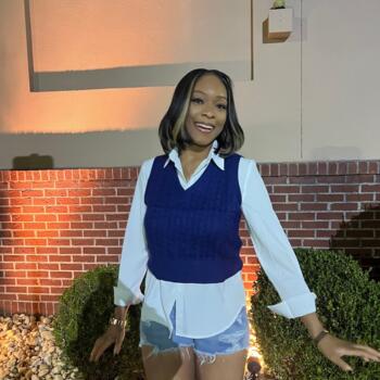 Babysitter in Helena (Alabama): Janirhea