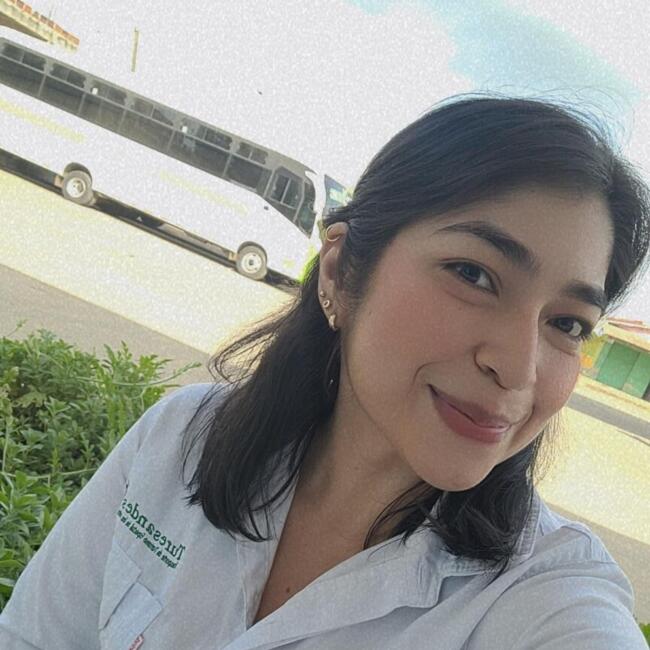 Canguro en Ávila: Iliana Vanessa