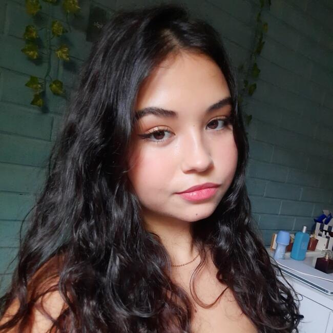 Babysitter in Mongaguá: Phietra