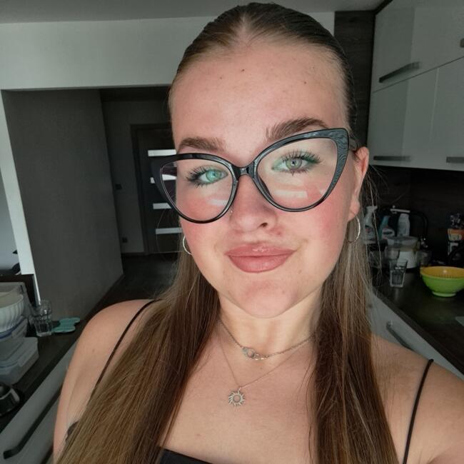 Babysitter in Pilsen: Nela