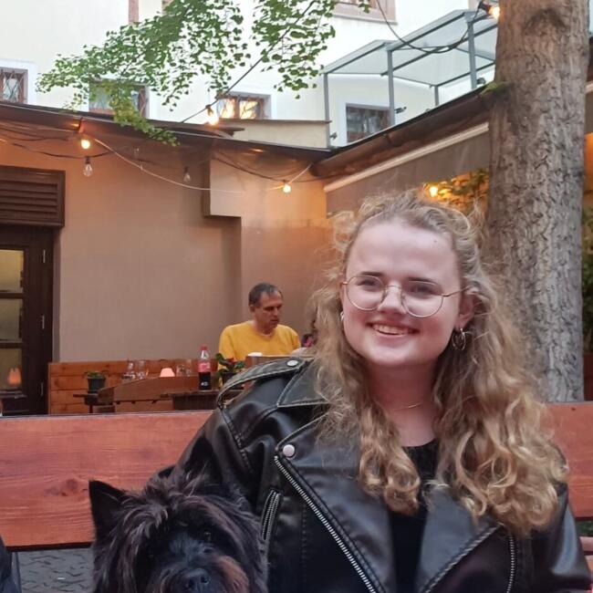 Oppas in Kampen: Ayla