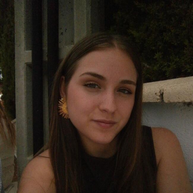 Babysitter in Zaragoza: Claudia