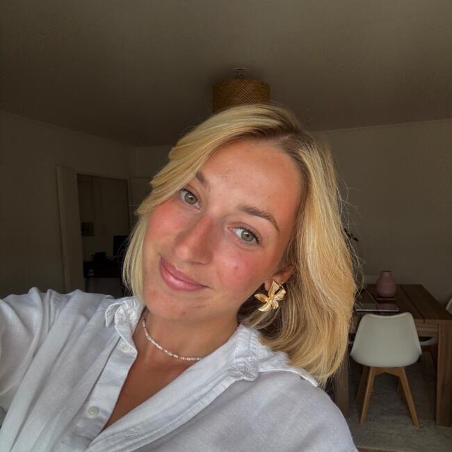 Babysitter in Cairns: Candice