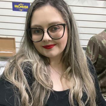 Emprego de babá em Portão: emprego de babá Laiza Martina