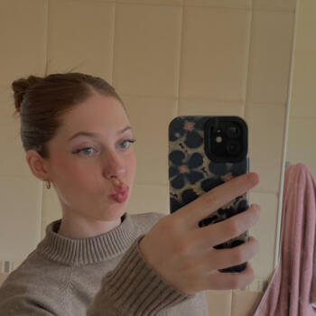 Babysitter in Chaptelat: Eloïse