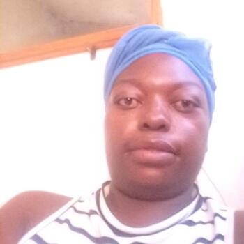 Babysitter in Cape Town: Valentine