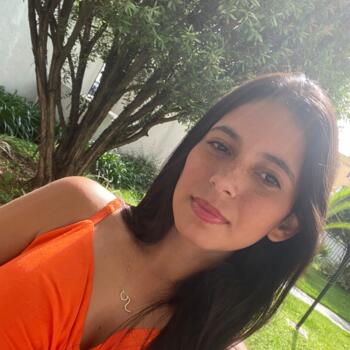 Babysitter Guarulhos: Ellen