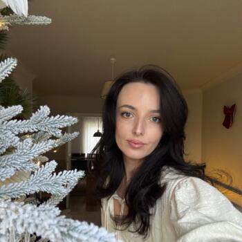Babysitter in Navan: Miruna Daiana