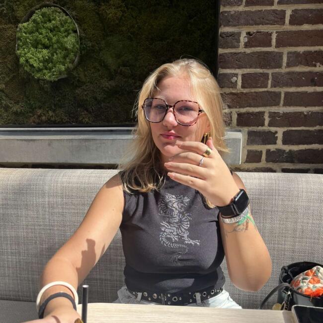 Babysitter in Genk: Chloë