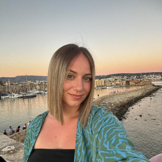 Babysitter στην περιοχή Χανιά: Χριστινα